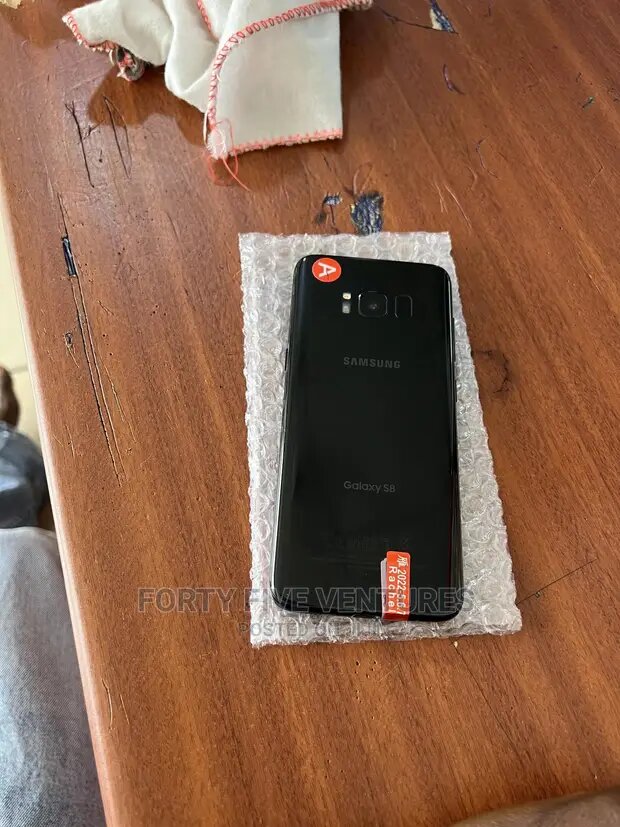 New Samsung Galaxy S8 64 GB Black