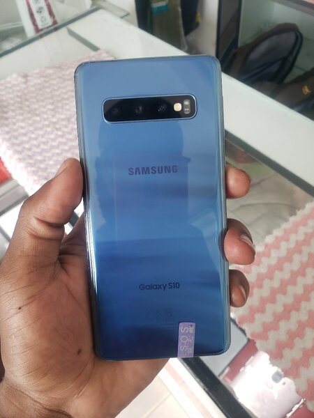 Samsung s10