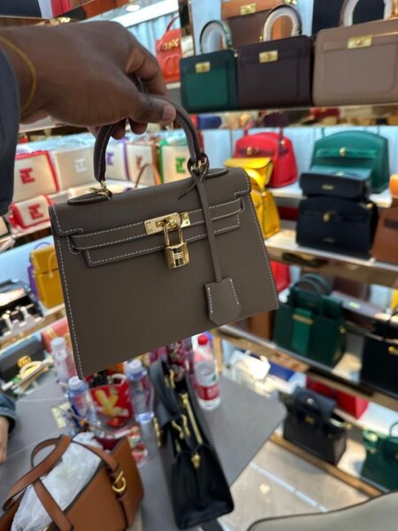 Sac à main élégant femme