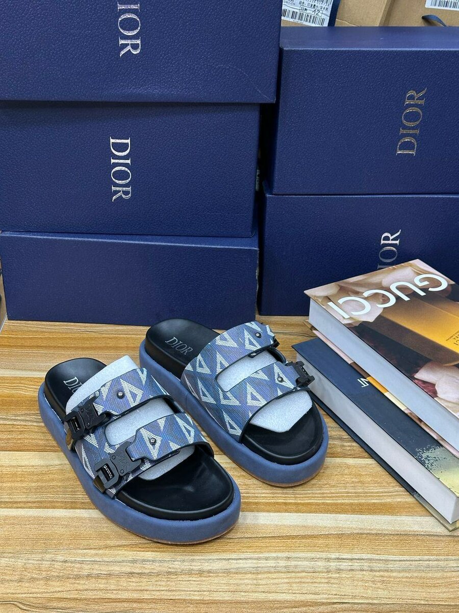 Sandale (original dans carton