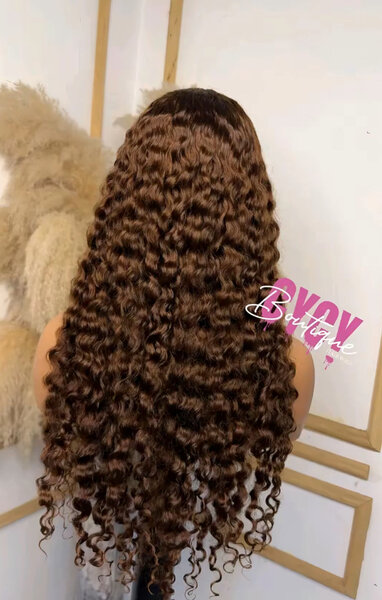 Perruque synthétique curly marron