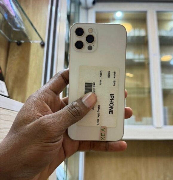 iPhone 12 Pro Max Blanc 128 Go