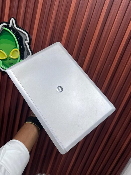 HP ELITEBOOK FOLIO
