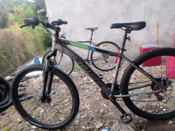 VTT tout suspendu gris