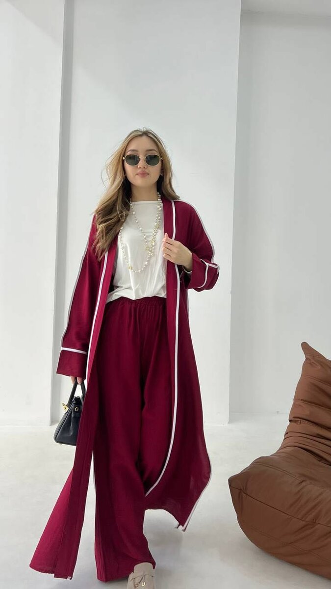 Абая со штанами