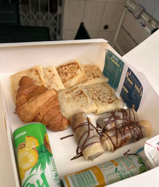 Crêpes variées avec garnitures