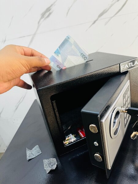 Money Safe Locker Box Small 17E