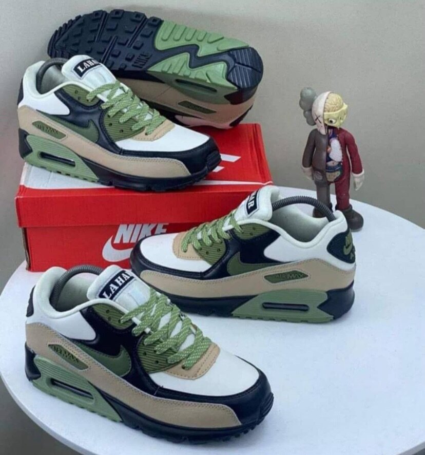 Nike Airmax Sneakers