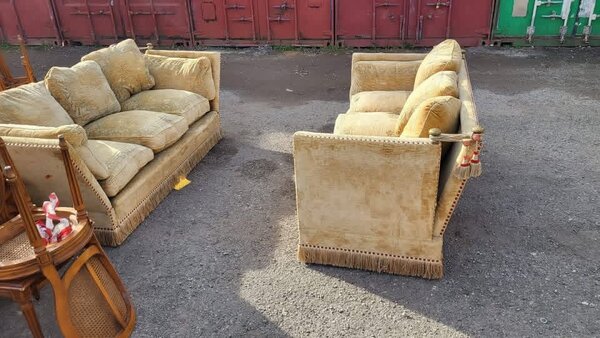 Canapé vintage en velours beige