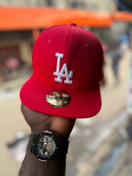 Casquette rouge LA style