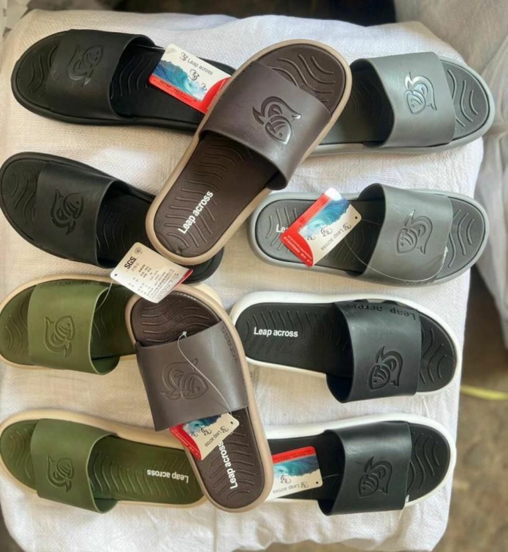 Sandales confortables Leap across