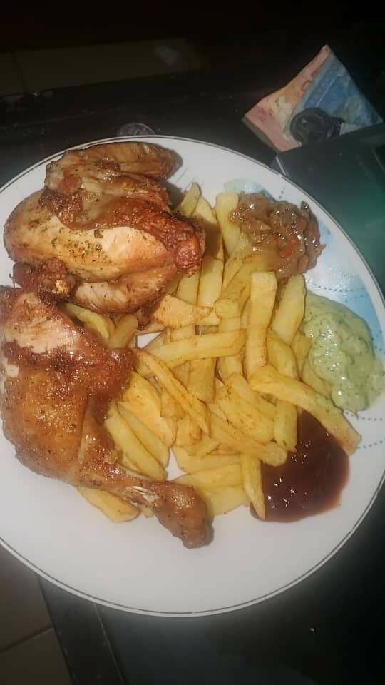 Poulet Doré aux Frites Croquan