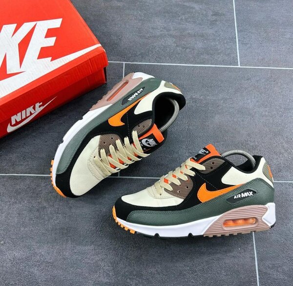 NIKE AIRMAX