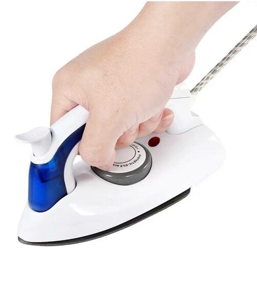 Fer à repasser pliable