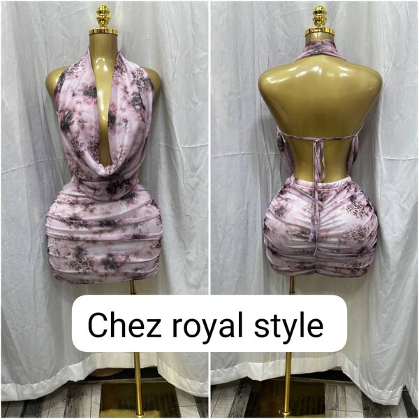 Robe dos nu élégante femme