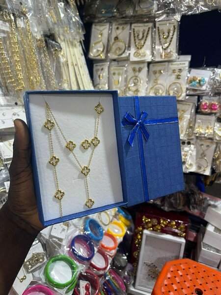 Parure Bijoux Dorée Femme