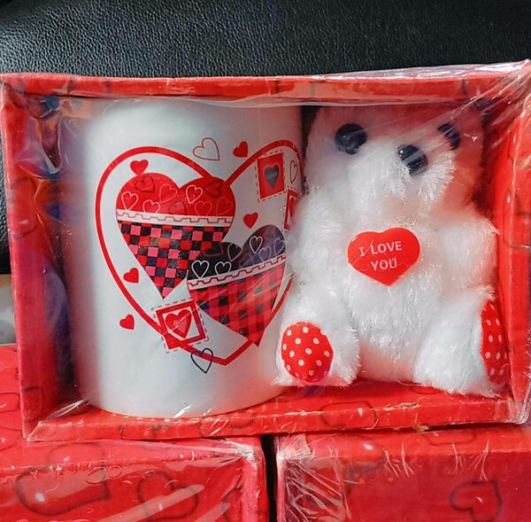 Cadeau Mug et Peluche pour la Saint-Valentin