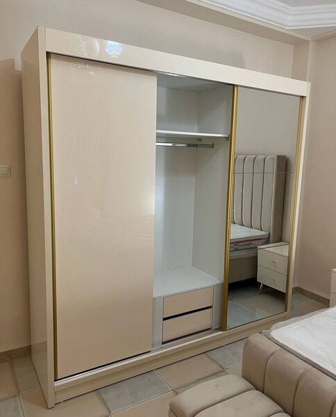 Placard de rangement chambre