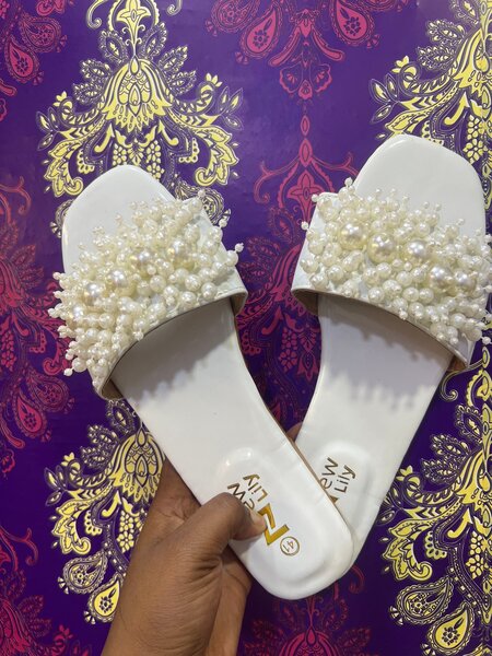 Sandales à Perles Élégantes