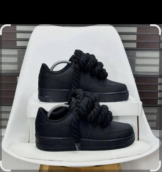 Baskets noires stylées