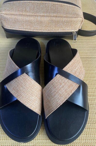 Sandales et Pochette Élégantes