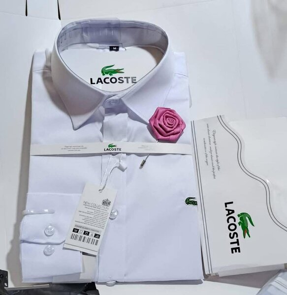 Chemise blanche élégante homme