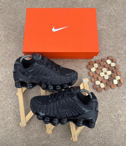 Nike shox