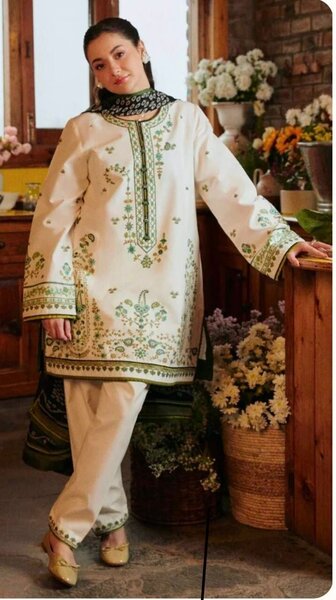 Woman's*Summer Collection 2025