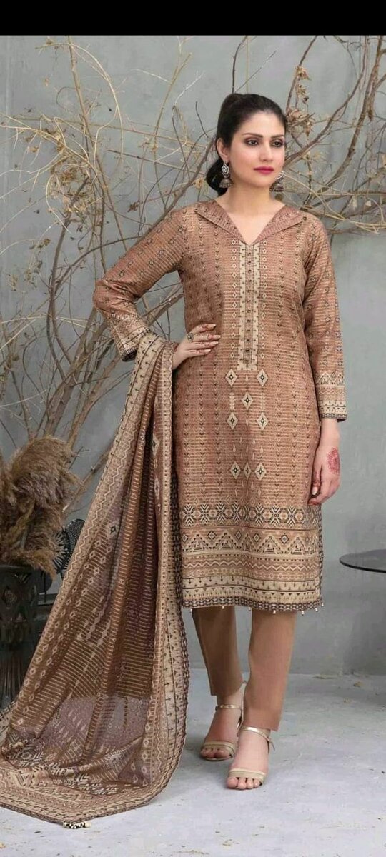 Luxury printed digital lawn dc free