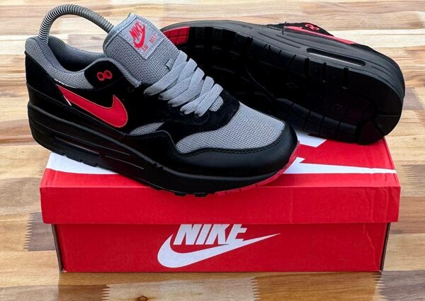 Chaussures Nike Air Max noires