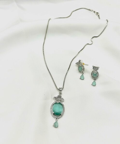 American Diamond 1 karat Pendant set