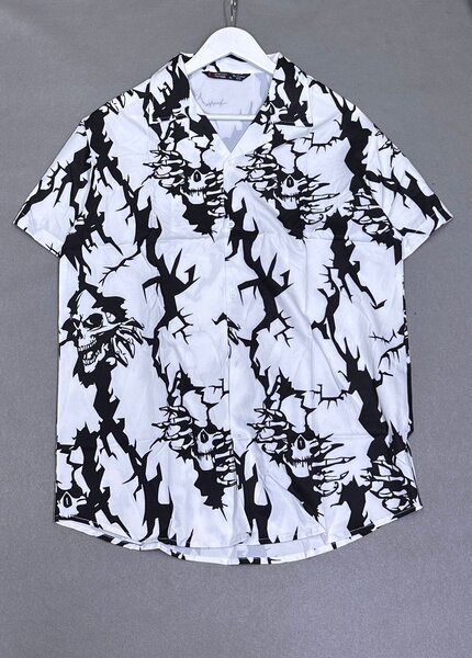 Chemise à motif crâne