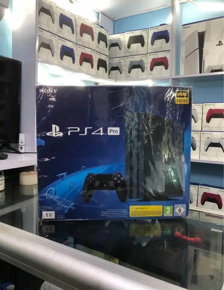 Sony PS4 Pro 1To - Console de jeu avec HDR 4K