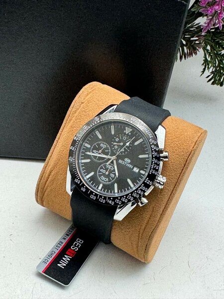 Men best win watch