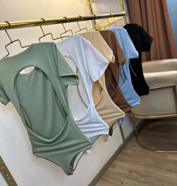 Body à manches courtes élégant