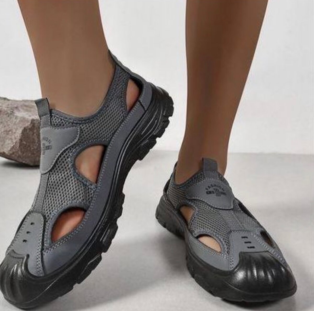 Sandales de randonnée grises confortables