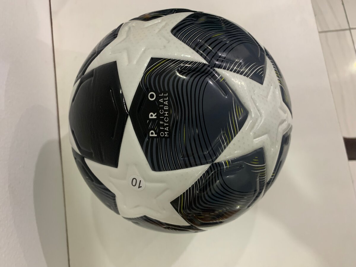Ballon de Football Réplique Pro