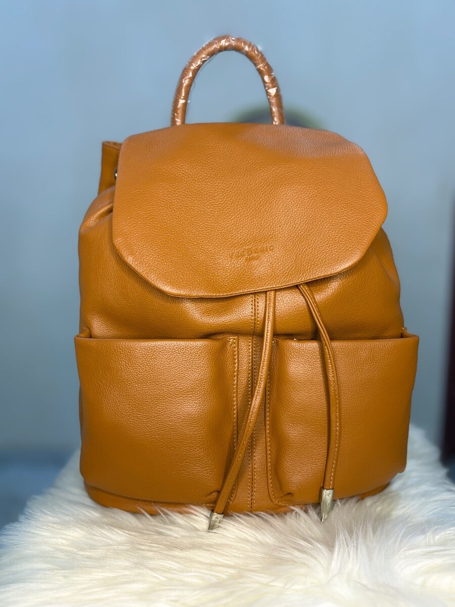 Sac à dos en cuir élégant