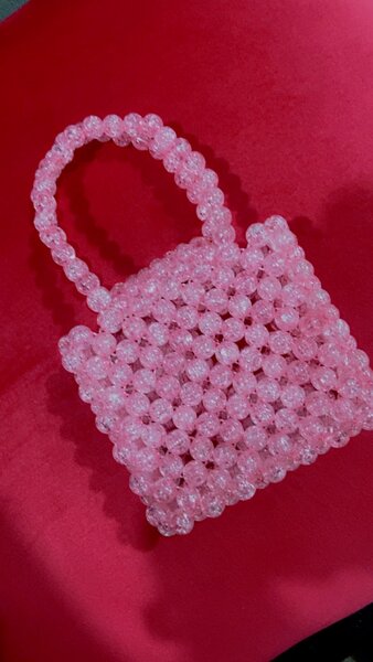 Sac à main perles roses