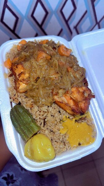 Poulet grillé avec riz