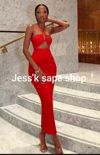 Robe Élegante en Rouge