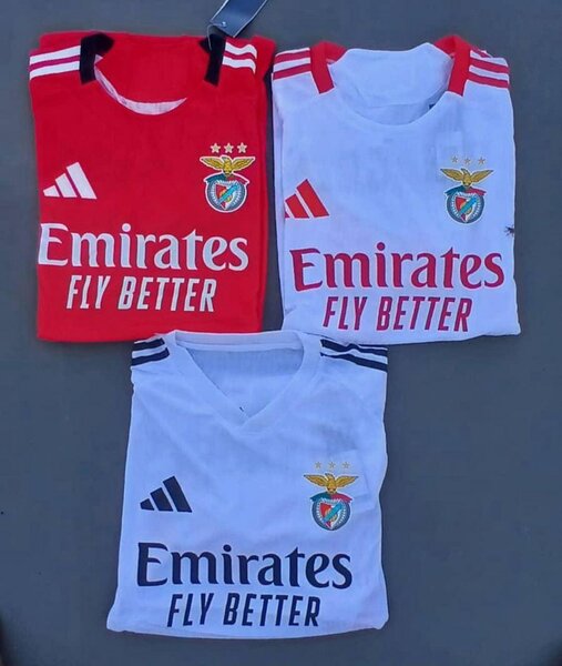 Maillot de foot Adidas pour hommes