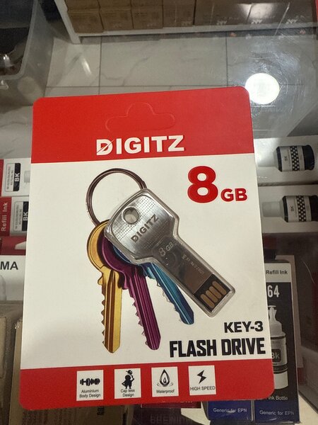 Clé USB 8GB DIGITZ Key-3