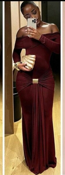 Robe longue élégante bordeaux