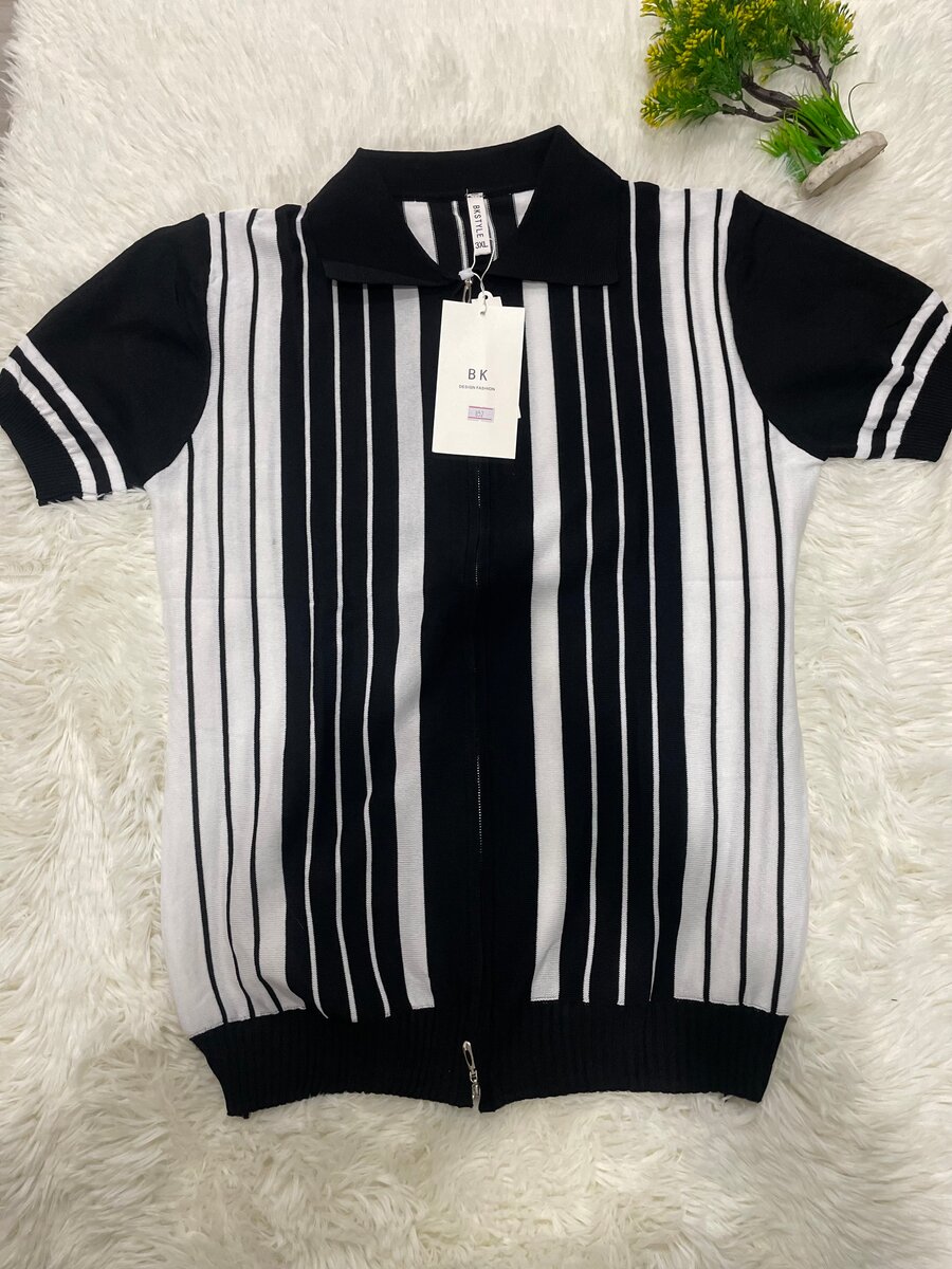 Polo rayé sportif élégant