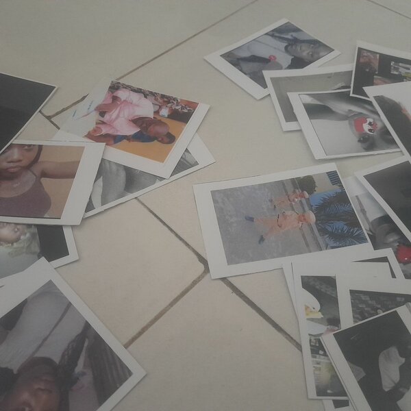 Photos Polaroid rétro souvenir