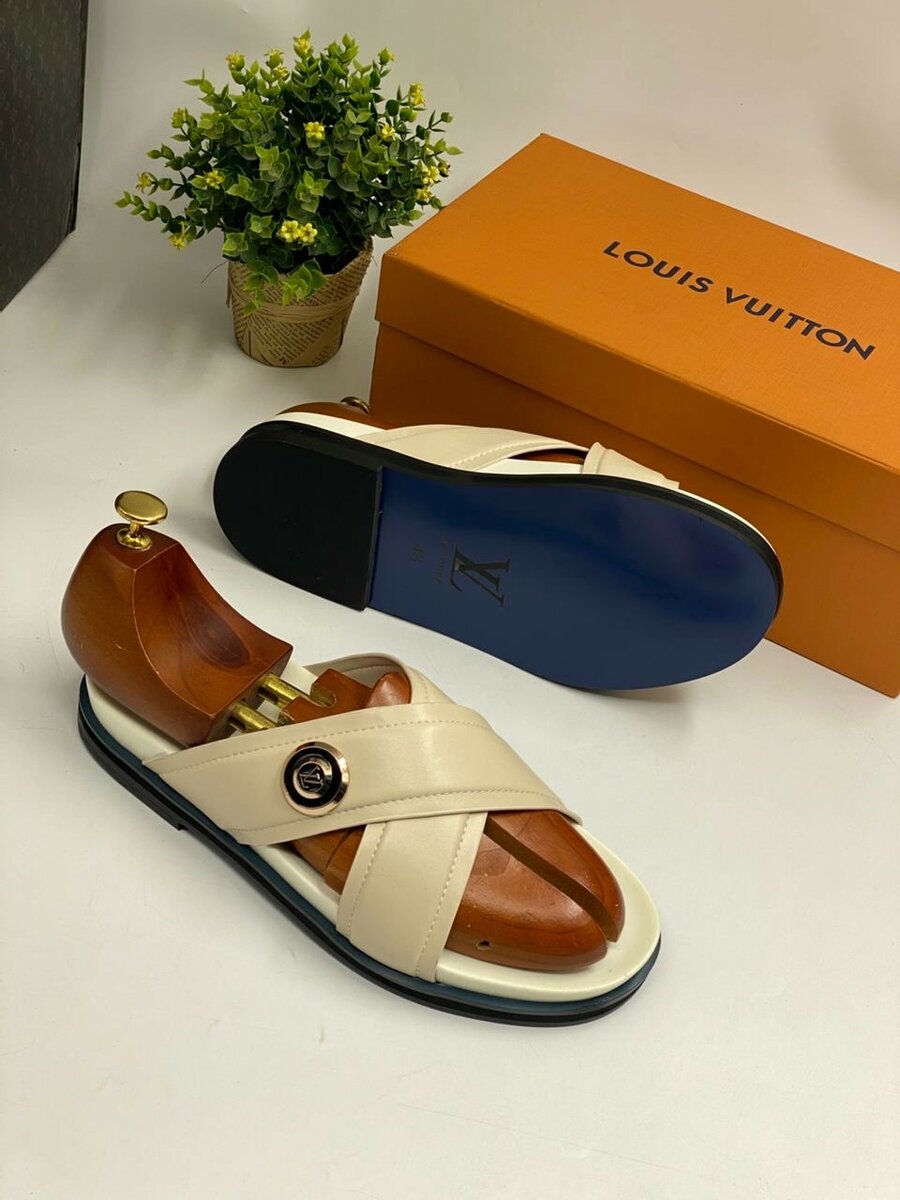LOUIS VUITTON SLIPPERS