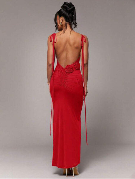 Robe élégante longue rouge