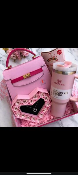 Sac à main rose élégant