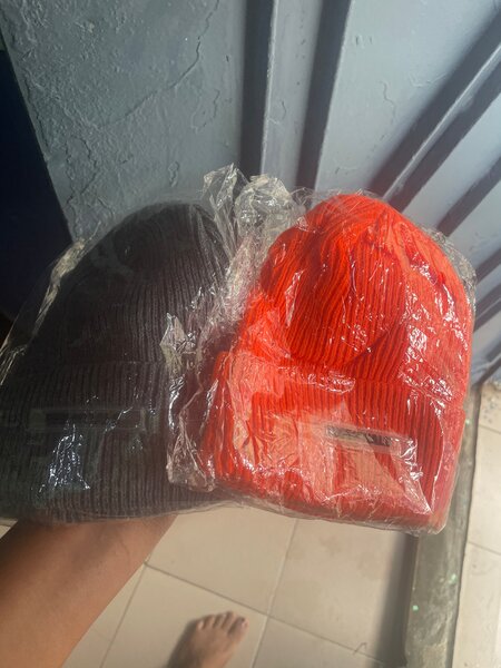 Bonnet en tricot Essentials